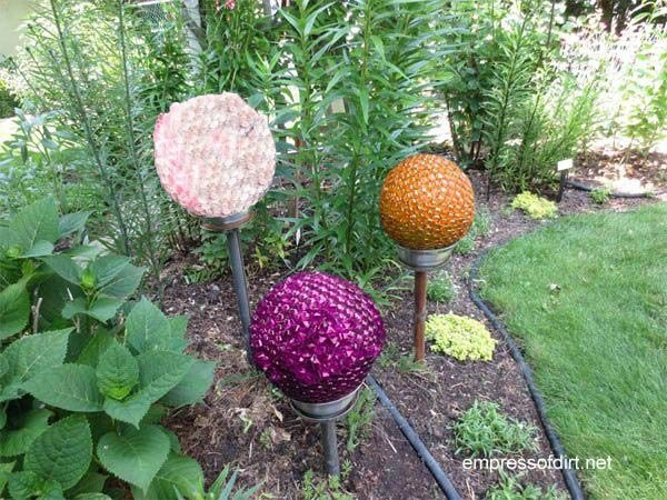 Decorative garden balls