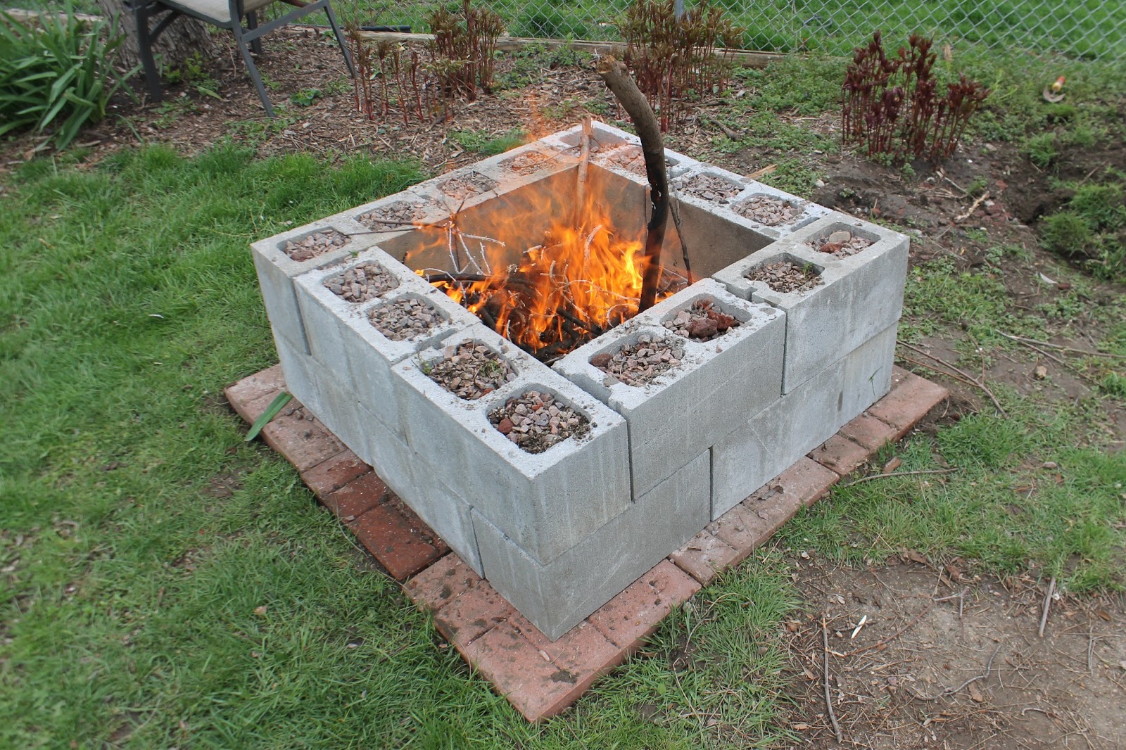 can i use concrete for a fire pit