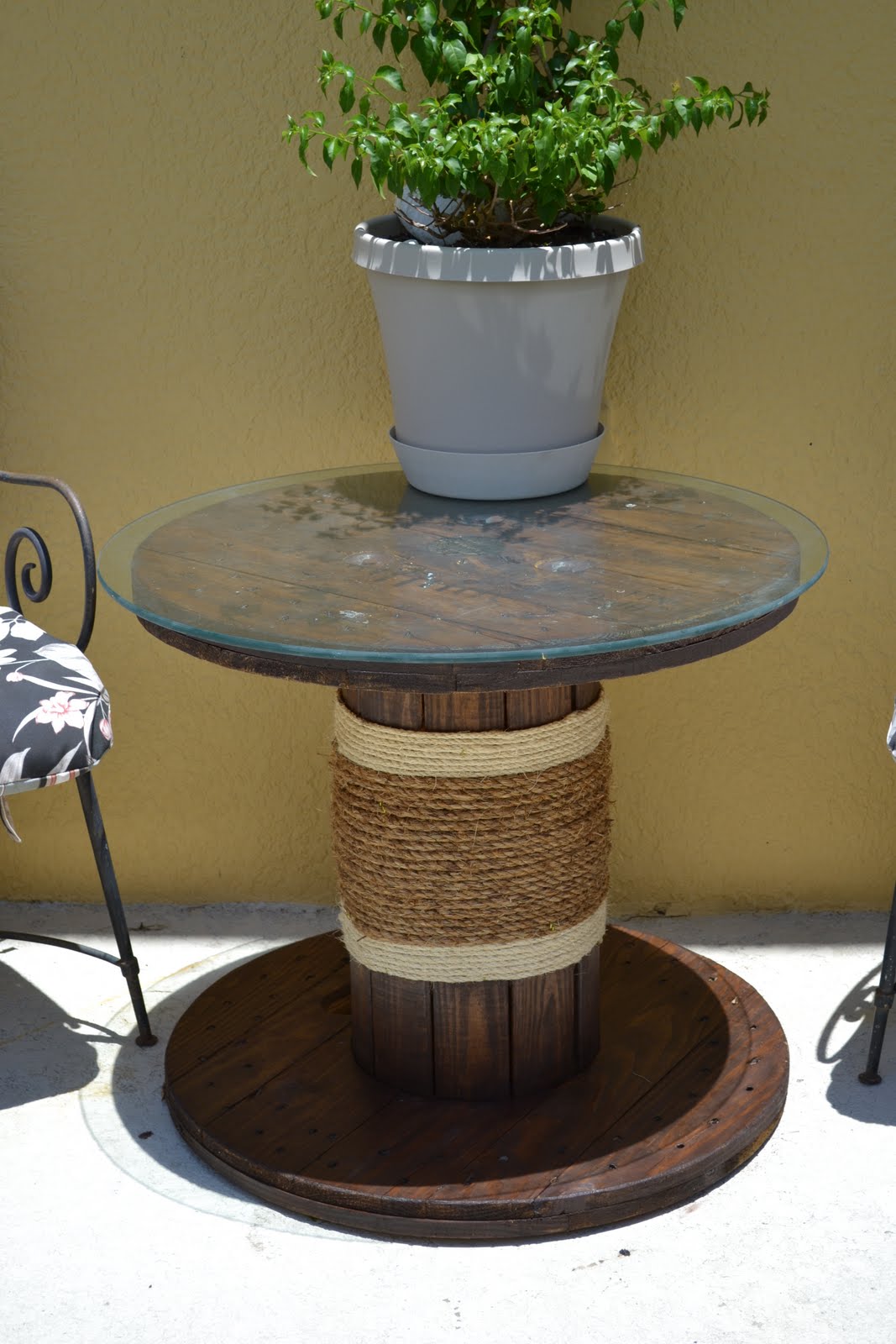 15 Insanely Cool DIY Backyard Furniture Projects