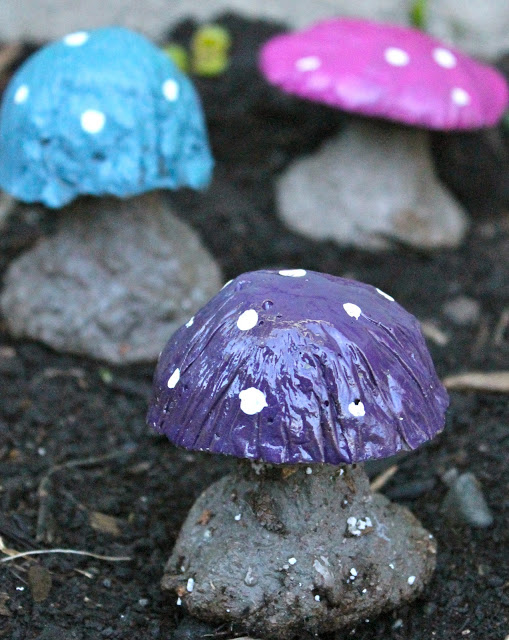 concrete mushrooms