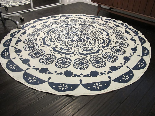 Turn a Table Cloth in to a Rug