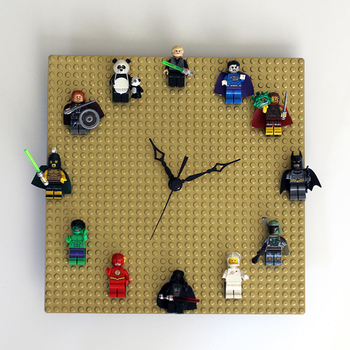Make your own easy, customizable LEGO clock