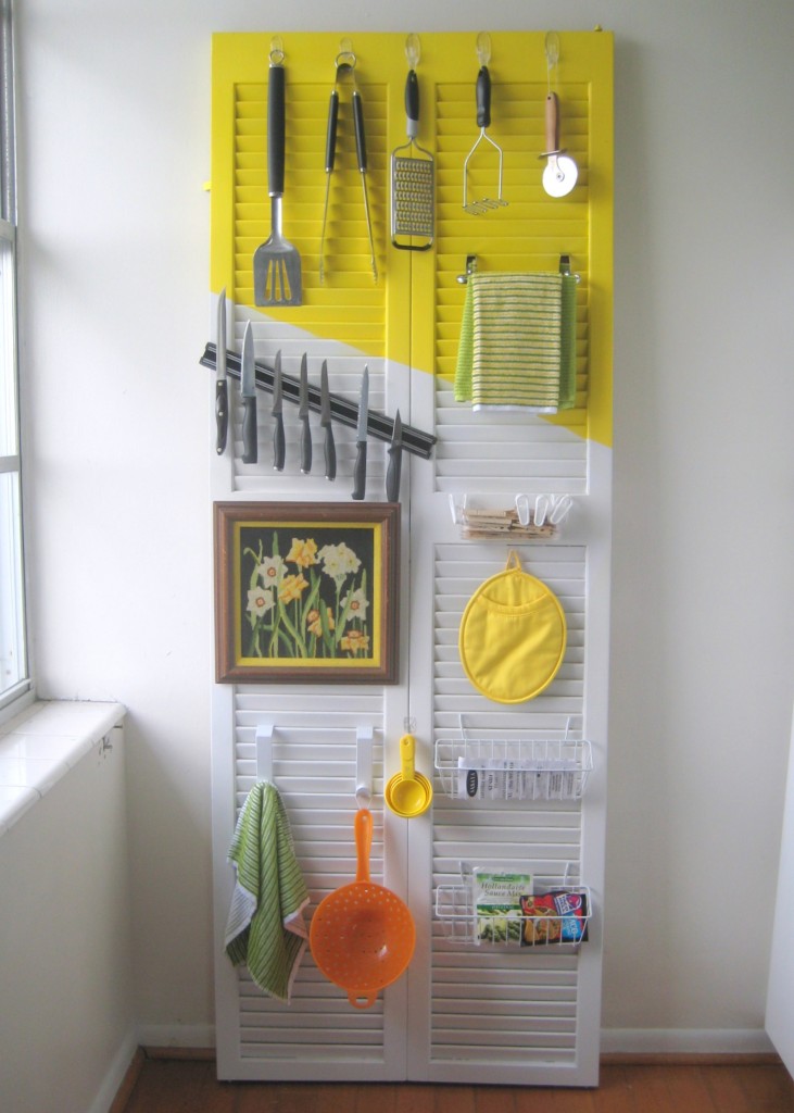 Organize Your Kitchen on a Door