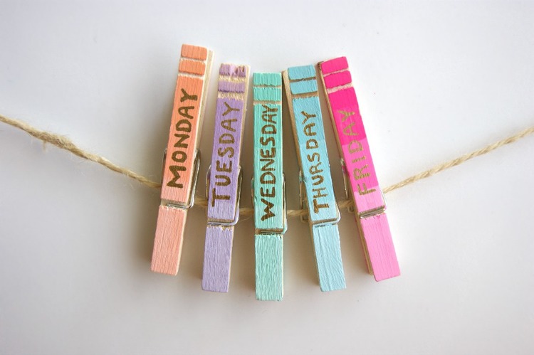 Organize your daily tasks by hanging your to-do lists on pretty painted clothespins