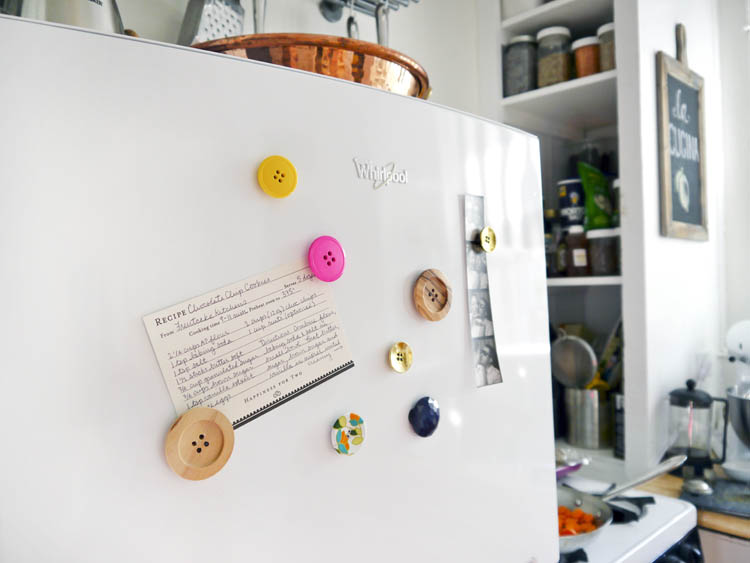 button magnets