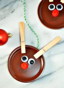 Mason Jar Lid Reindeers