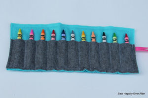 crayon roll