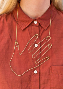 hand shaped wire necklace