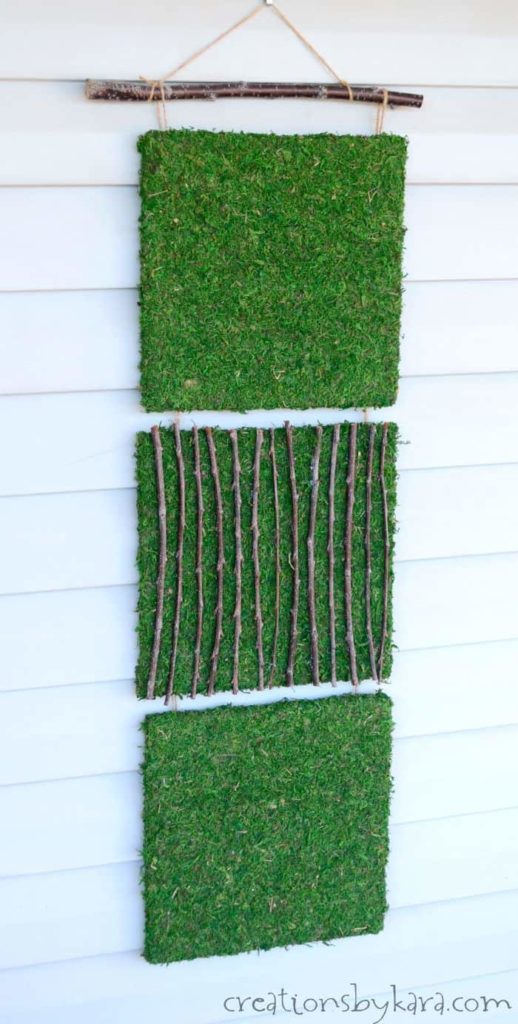 Moss Art Outdoor Decor Idea