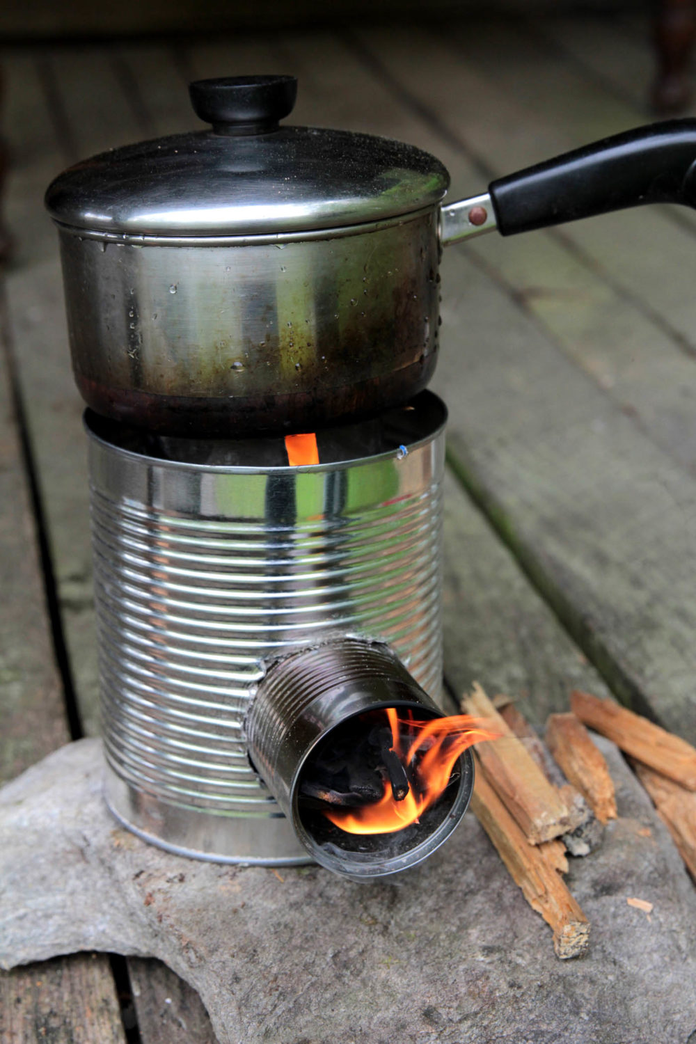 Tin Can Portable Rocket Stove